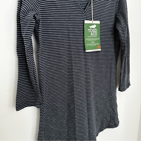 Toad & Co Tamara Tunic Top V Neck Navy Striped Size Small Women’s 3/4 Sleeves - Picture 4 of 11
